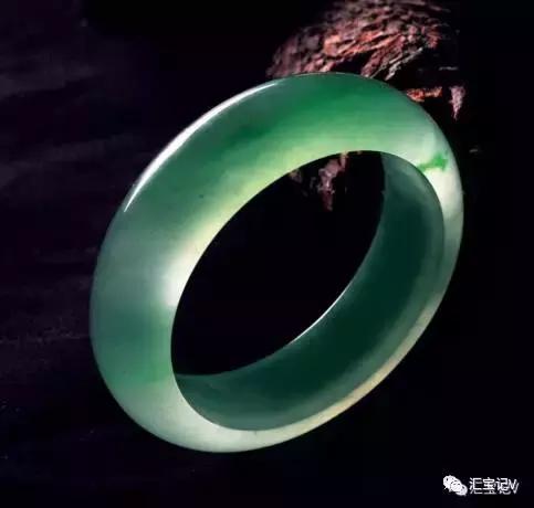 翡翠手镯戴在哪只手好,翡翠手镯抛光知识资料-第27张图片-翡翠网 翡翠手镯戴在哪只手好,翡翠手镯抛光知识资料-第27张图片-翡翠网