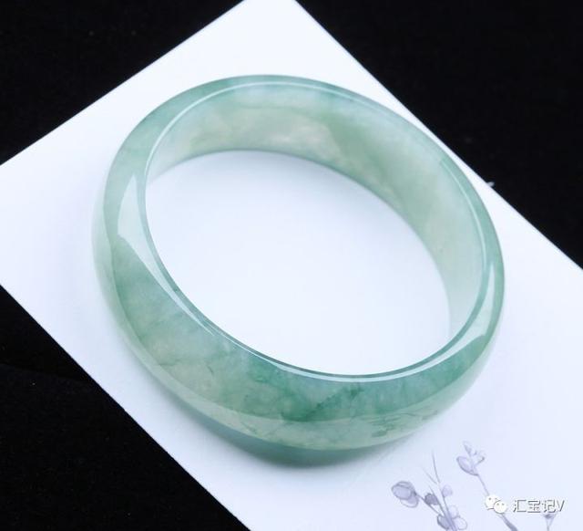 翡翠手镯戴在哪只手好,翡翠手镯抛光知识资料-第30张图片-翡翠网 翡翠手镯戴在哪只手好,翡翠手镯抛光知识资料-第30张图片-翡翠网