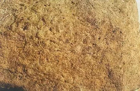 翡翠原石毛料特点,翡翠原石产地是哪里-第3张图片-翡翠网 翡翠原石毛料特点,翡翠原石产地是哪里-第3张图片-翡翠网