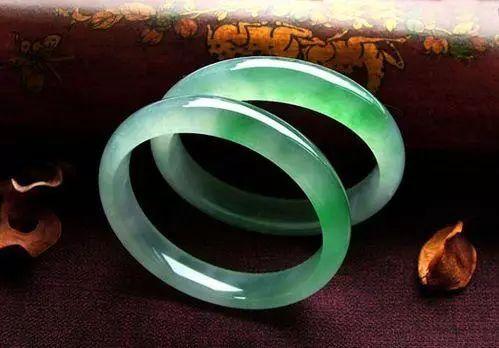 上百万的翡翠手镯1万左右翡翠手镯图片-第7张图片-翡翠网