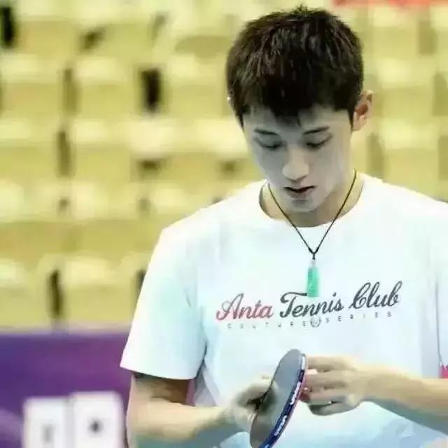 怎么养翡翠镯子王楠翡翠手镯-第19张图片-翡翠网 怎么养翡翠镯子王楠翡翠手镯-第19张图片-翡翠网