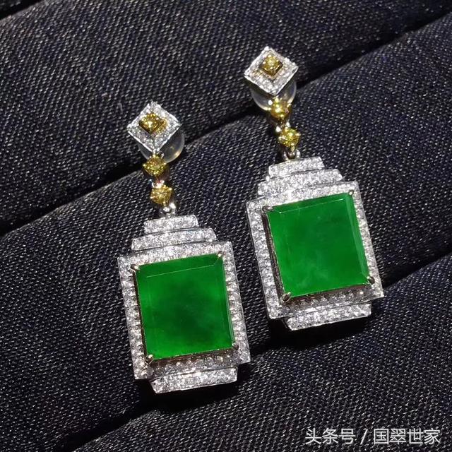 翡翠手镯要怎么做才有灵性,翡翠手镯最快多久养好-第1张图片-翡翠网 翡翠手镯要怎么做才有灵性,翡翠手镯最快多久养好-第1张图片-翡翠网