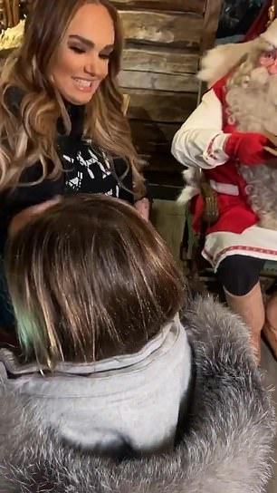 泰国免税店翡翠手镯在泰国卖翡翠玉好不好-第24张图片-翡翠网 泰国免税店翡翠手镯在泰国卖翡翠玉好不好-第24张图片-翡翠网