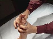 翡翠知识如何测量与佩戴手镯女人戴翡翠手镯有什么好处-第5张图片-翡翠网 翡翠知识如何测量与佩戴手镯女人戴翡翠手镯有什么好处-第5张图片-翡翠网