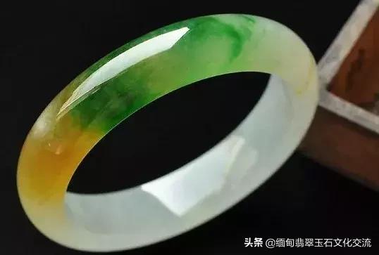 翡翠镯子报价如何介绍翡翠手镯-第71张图片-翡翠网 翡翠镯子报价如何介绍翡翠手镯-第71张图片-翡翠网