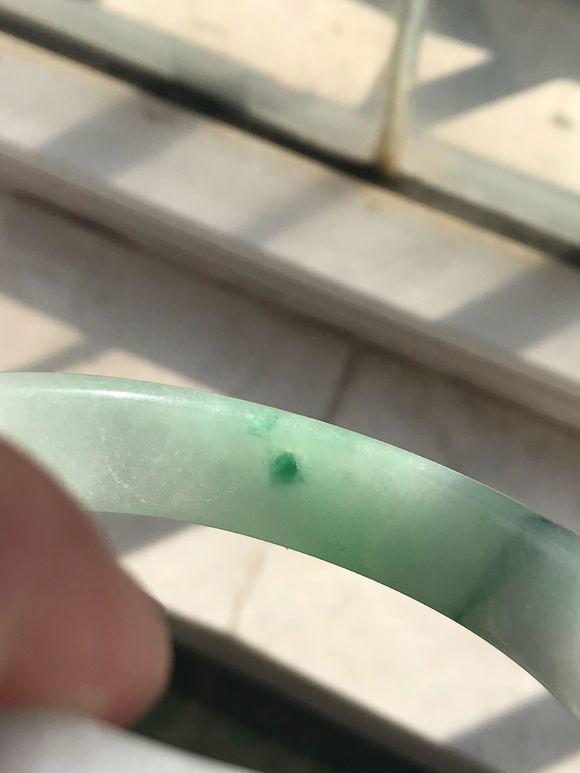翡翠手镯抠感,翡翠用指甲抠-第2张图片-翡翠网 翡翠手镯抠感,翡翠用指甲抠-第2张图片-翡翠网