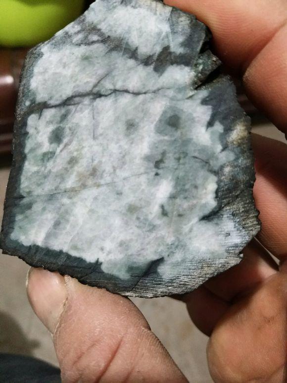 翡翠手镯抠感,翡翠用指甲抠-第8张图片-翡翠网 翡翠手镯抠感,翡翠用指甲抠-第8张图片-翡翠网