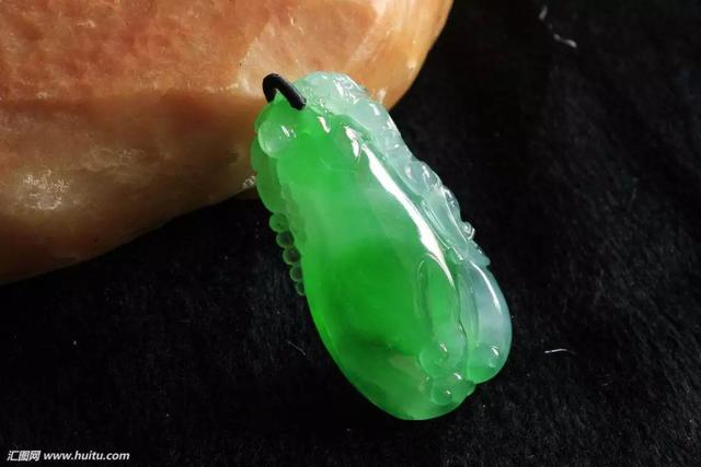 翡翠手镯棉絮能散开吗,玉镯棉絮多是什么意思-第6张图片-翡翠网 翡翠手镯棉絮能散开吗,玉镯棉絮多是什么意思-第6张图片-翡翠网