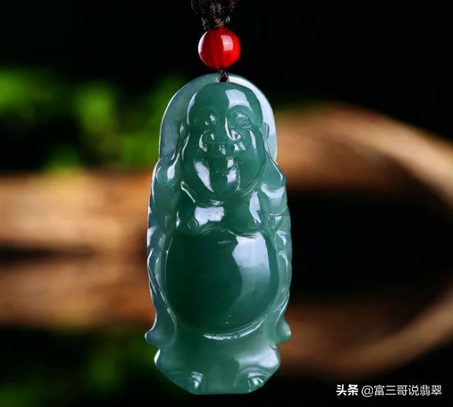 翡翠基本产品知识,玻璃种翡翠知识讲解-第5张图片-翡翠网 翡翠基本产品知识,玻璃种翡翠知识讲解-第5张图片-翡翠网