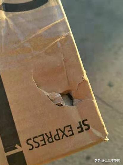 快递翡翠手镯玉镯子可以邮寄吗-第4张图片-翡翠网 快递翡翠手镯玉镯子可以邮寄吗-第4张图片-翡翠网