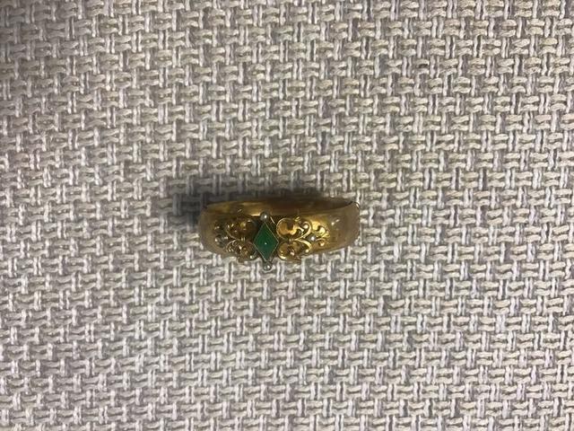 银手镯镶嵌蝴蝶宝石翡翠新疆哪里买和田玉-第1张图片-翡翠网 银手镯镶嵌蝴蝶宝石翡翠新疆哪里买和田玉-第1张图片-翡翠网