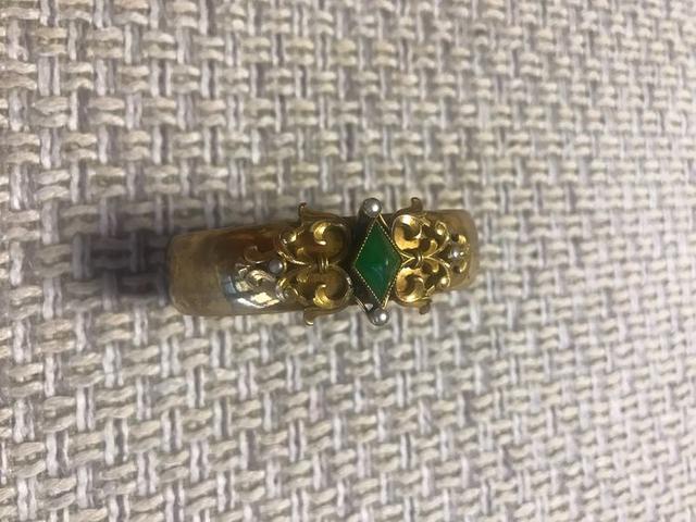 银手镯镶嵌蝴蝶宝石翡翠新疆哪里买和田玉-第2张图片-翡翠网 银手镯镶嵌蝴蝶宝石翡翠新疆哪里买和田玉-第2张图片-翡翠网