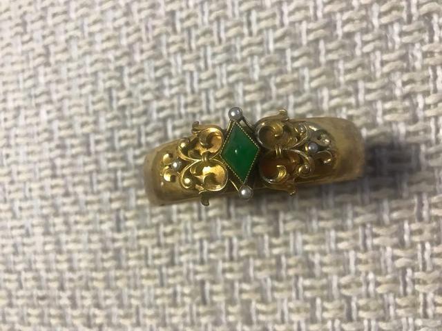 银手镯镶嵌蝴蝶宝石翡翠新疆哪里买和田玉-第9张图片-翡翠网 银手镯镶嵌蝴蝶宝石翡翠新疆哪里买和田玉-第9张图片-翡翠网