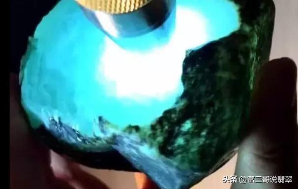 烟台翡翠原石价值翡翠原石叫什么-第10张图片-翡翠网 烟台翡翠原石价值翡翠原石叫什么-第10张图片-翡翠网