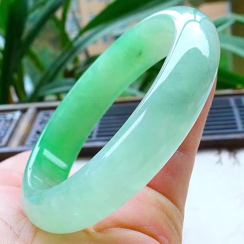 万兴隆翡翠价格,翡翠a货价格多少一克-第1张图片-翡翠网 万兴隆翡翠价格,翡翠a货价格多少一克-第1张图片-翡翠网