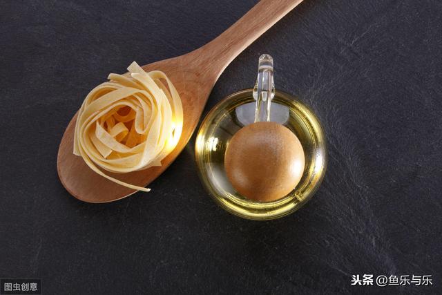 翡翠原石加盟店翡翠毛料原石-第2张图片-翡翠网 翡翠原石加盟店翡翠毛料原石-第2张图片-翡翠网