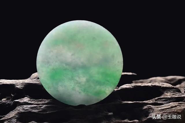 翡翠手镯芯图片,手镯芯平安扣多厚-第1张图片-翡翠网 翡翠手镯芯图片,手镯芯平安扣多厚-第1张图片-翡翠网