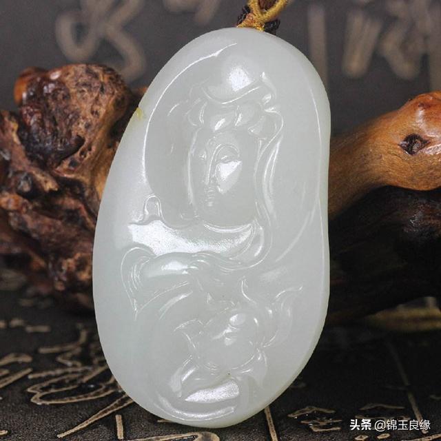 怎样鉴别和田玉的真假,翡翠和玉的区别哪个好-第1张图片-翡翠网