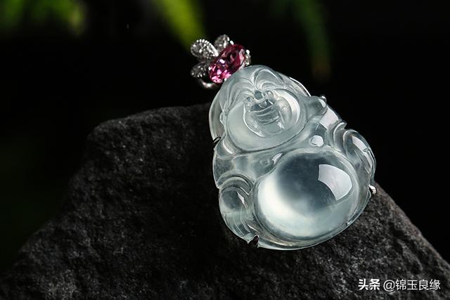 怎样鉴别和田玉的真假,翡翠和玉的区别哪个好-第2张图片-翡翠网