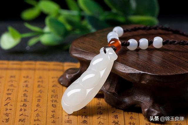 怎样鉴别和田玉的真假,翡翠和玉的区别哪个好-第4张图片-翡翠网