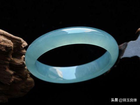 怎样鉴别和田玉的真假,翡翠和玉的区别哪个好-第7张图片-翡翠网