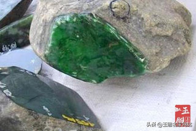 翡翠赌石专业知识翡翠赌石口诀技巧-第3张图片-翡翠网 翡翠赌石专业知识翡翠赌石口诀技巧-第3张图片-翡翠网