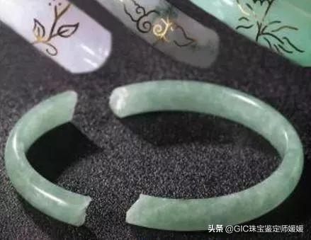 翡翠手镯描金什么价格翡翠手镯图片-第5张图片-翡翠网 翡翠手镯描金什么价格翡翠手镯图片-第5张图片-翡翠网