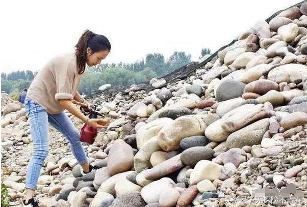 翡翠毛料原石,潮安玉石翡翠原石-第1张图片-翡翠网 翡翠毛料原石,潮安玉石翡翠原石-第1张图片-翡翠网