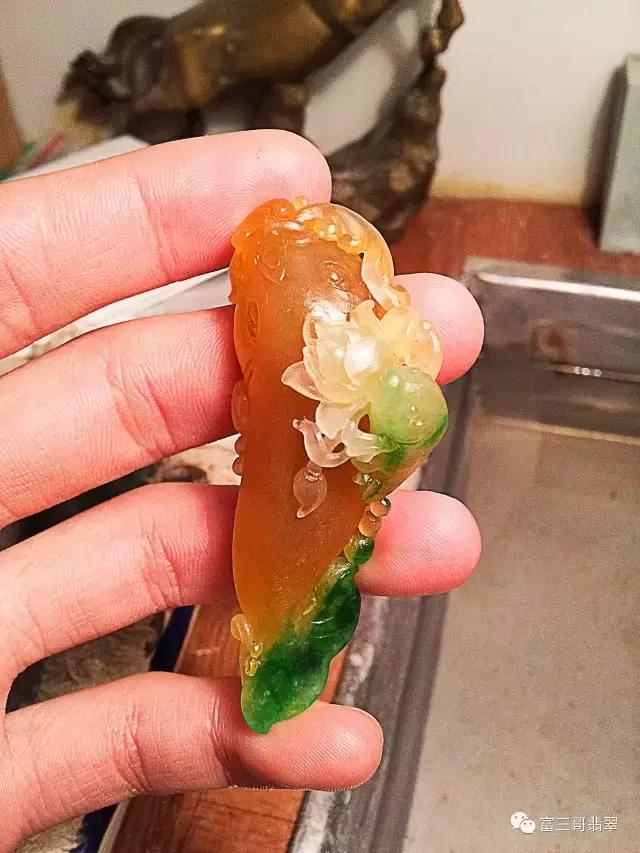 翡翠血原石,翡翠原石哪里买-第9张图片-翡翠网 翡翠血原石,翡翠原石哪里买-第9张图片-翡翠网