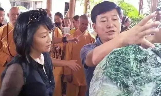 翡翠亚洲一号亚洲翡翠原石图片大全-第5张图片-翡翠网 翡翠亚洲一号亚洲翡翠原石图片大全-第5张图片-翡翠网