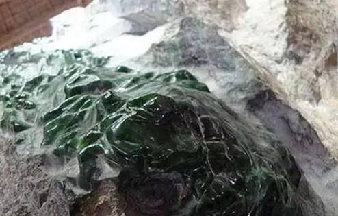 翡翠亚洲一号亚洲翡翠原石图片大全-第11张图片-翡翠网 翡翠亚洲一号亚洲翡翠原石图片大全-第11张图片-翡翠网