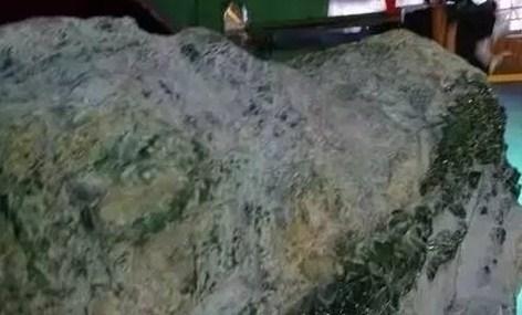 翡翠亚洲一号亚洲翡翠原石图片大全-第12张图片-翡翠网 翡翠亚洲一号亚洲翡翠原石图片大全-第12张图片-翡翠网