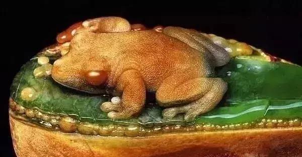 白黄绿三色翡翠值得购买吗白黄绿三色翡翠手镯-第11张图片-翡翠网 白黄绿三色翡翠值得购买吗白黄绿三色翡翠手镯-第11张图片-翡翠网