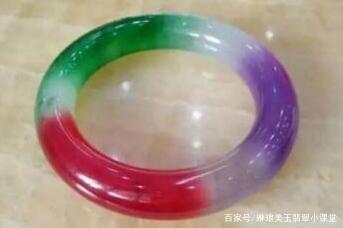 买翡翠手镯去哪个品牌买好,翡翠手镯如何辨别真假-第2张图片-翡翠网 买翡翠手镯去哪个品牌买好,翡翠手镯如何辨别真假-第2张图片-翡翠网