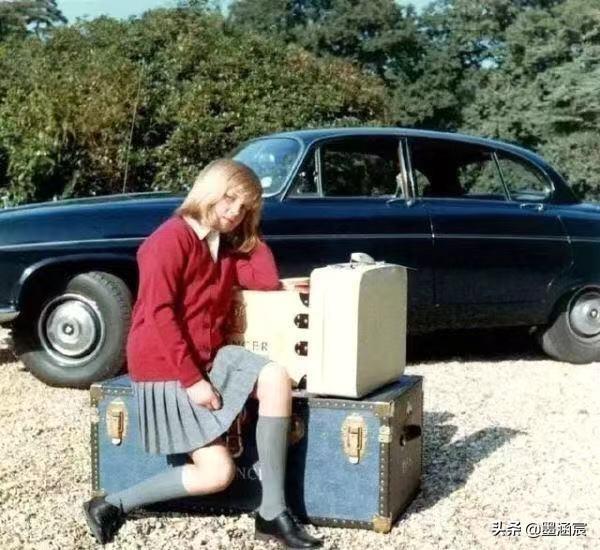 翡翠手镯棉条,翡翠棉纹是什么样子的-第3张图片-翡翠网 翡翠手镯棉条,翡翠棉纹是什么样子的-第3张图片-翡翠网