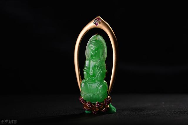 翡翠葡萄有什么寓意,翡翠收藏知识三十讲--万珺著-第15张图片-翡翠网 翡翠葡萄有什么寓意,翡翠收藏知识三十讲--万珺著-第15张图片-翡翠网