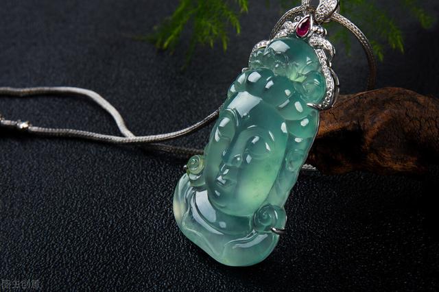 翡翠葡萄有什么寓意,翡翠收藏知识三十讲--万珺著-第16张图片-翡翠网 翡翠葡萄有什么寓意,翡翠收藏知识三十讲--万珺著-第16张图片-翡翠网