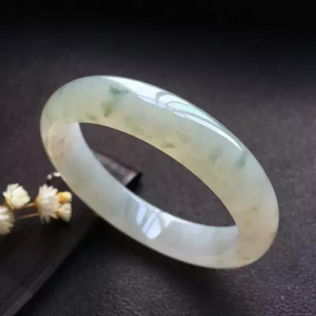 真假翡翠知识科普,翡翠证书怎么看真假-第17张图片-翡翠网 真假翡翠知识科普,翡翠证书怎么看真假-第17张图片-翡翠网