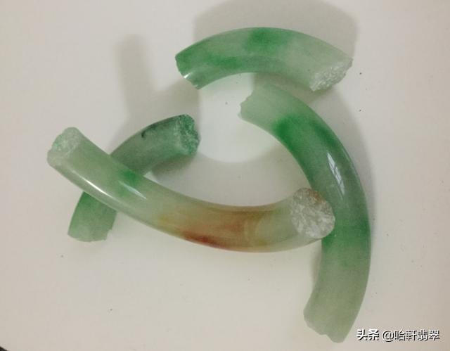翡翠手镯保养不当会怎么样2万的翡翠手镯-第10张图片-翡翠网 翡翠手镯保养不当会怎么样2万的翡翠手镯-第10张图片-翡翠网