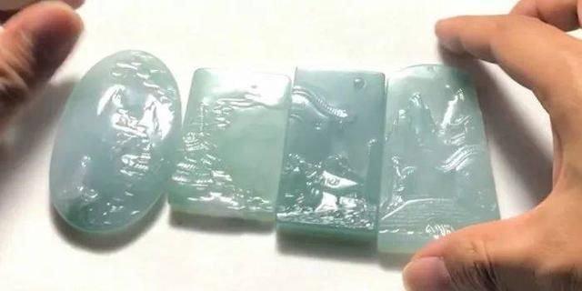 冰底翡翠价格及图片,冰黄翡翠价格表和图片-第11张图片-翡翠网 冰底翡翠价格及图片,冰黄翡翠价格表和图片-第11张图片-翡翠网