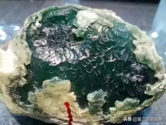翡翠原石脱沙好不好,四川翡翠原石掉沙-第7张图片-翡翠网 翡翠原石脱沙好不好,四川翡翠原石掉沙-第7张图片-翡翠网