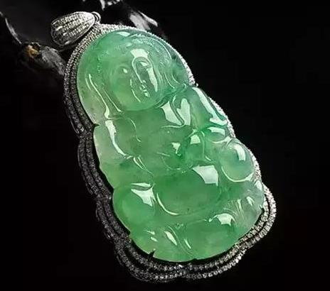 玉手镯怎么戴进去男生戴的翡翠手镯好吗-第3张图片-翡翠网 玉手镯怎么戴进去男生戴的翡翠手镯好吗-第3张图片-翡翠网