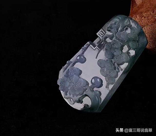 什么样的翡翠手镯好手镯购买上悠然翡翠-第3张图片-翡翠网 什么样的翡翠手镯好手镯购买上悠然翡翠-第3张图片-翡翠网