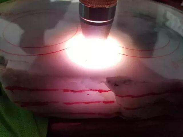 原石翡翠毛料白皮翡翠原石图片-第4张图片-翡翠网 原石翡翠毛料白皮翡翠原石图片-第4张图片-翡翠网