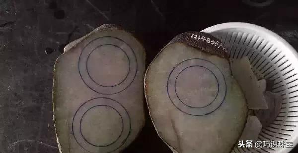 石头现切割现做手镯,翡翠手镯切割-第33张图片-翡翠网 石头现切割现做手镯,翡翠手镯切割-第33张图片-翡翠网