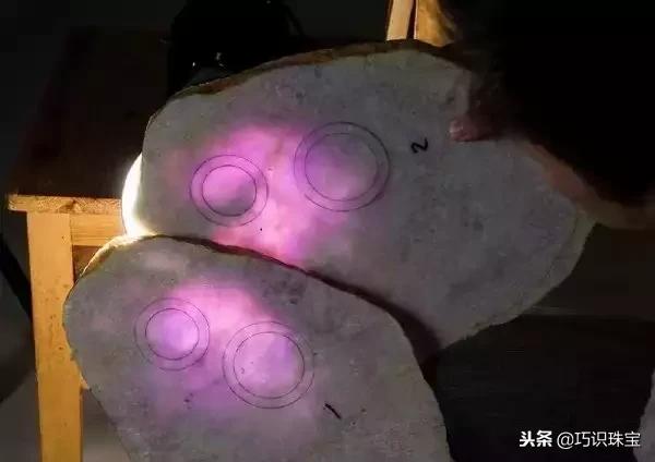 石头现切割现做手镯,翡翠手镯切割-第45张图片-翡翠网 石头现切割现做手镯,翡翠手镯切割-第45张图片-翡翠网