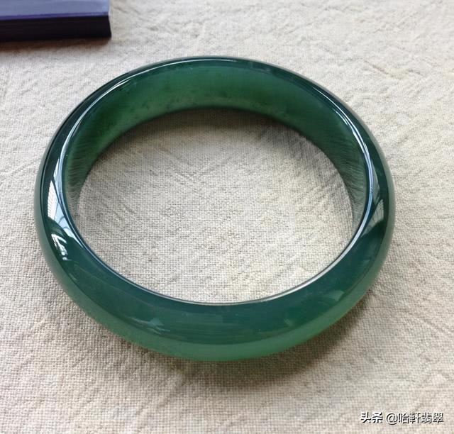 干青翡翠满绿什么价格干青是不是翡翠-第3张图片-翡翠网