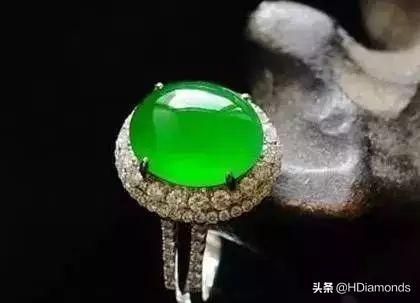 100元买的翡翠手镯五百元的翡翠手镯-第10张图片-翡翠网 100元买的翡翠手镯五百元的翡翠手镯-第10张图片-翡翠网