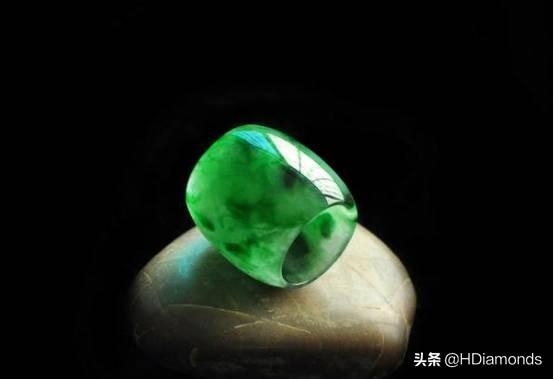 100元买的翡翠手镯五百元的翡翠手镯-第28张图片-翡翠网 100元买的翡翠手镯五百元的翡翠手镯-第28张图片-翡翠网