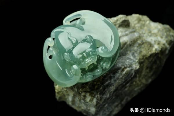 100元买的翡翠手镯五百元的翡翠手镯-第40张图片-翡翠网 100元买的翡翠手镯五百元的翡翠手镯-第40张图片-翡翠网